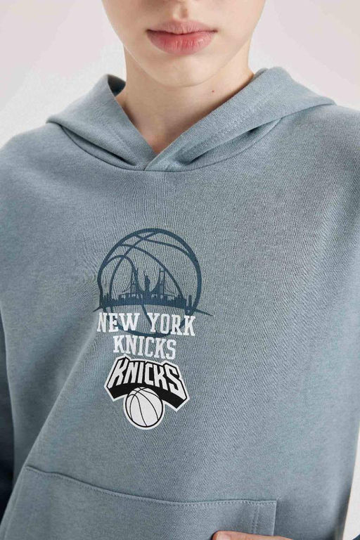 Толстая толстовка обычного кроя с капюшоном и принтом NBA New York Knicks для мальчиков - Defacto фото 7