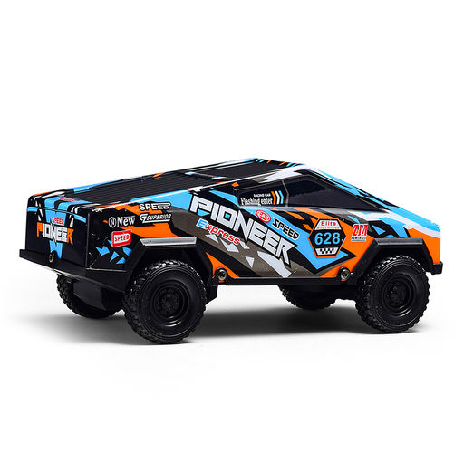 Машина "Король дороги" 1:18, свет, звук, в коробке