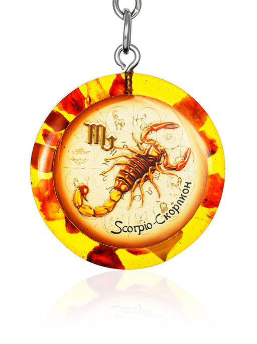 Янтарный брелок со знаком зодиака Скорпион