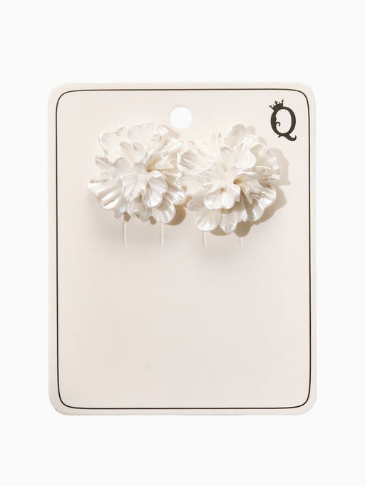 Цена за 2 шт. Серьги «Цветок бархатец», цвет белый перламутр