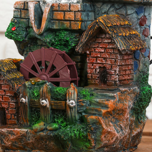 Фонтан настольный «Дом с соломенной крышей», 13×17 см, с подсветкой