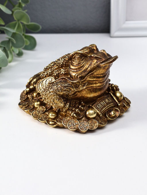 Нэцкэ полистоун "Денежная жаба с золотой монетой" 12х10,5х7,7 см