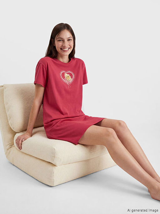 Bisiklet Yaka Bask?l? Kad?n Gecelik