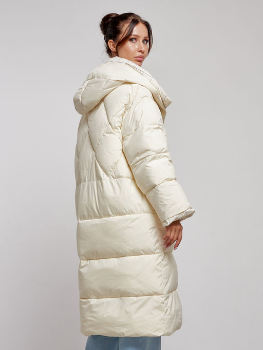 Пальто утепленное молодежное зимнее женское светло-бежевого цвета 52395SB - Holdluck фото 11