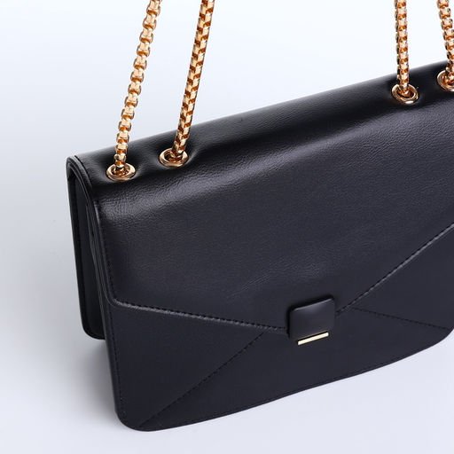 Сумка женская мессенджер на магните, 20×6×13 см, чёрная