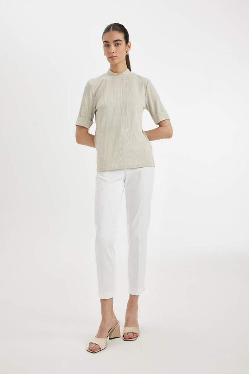 Женская классическая футболка с полуводолазкой в рубчик, базовая простая футболка с короткими рукавами - Defacto фото 2