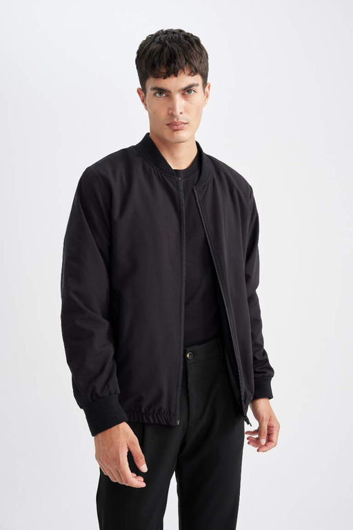 Водоотталкивающее пальто-бомбер стандартного кроя с воротником-стойкой - Defacto фото 3