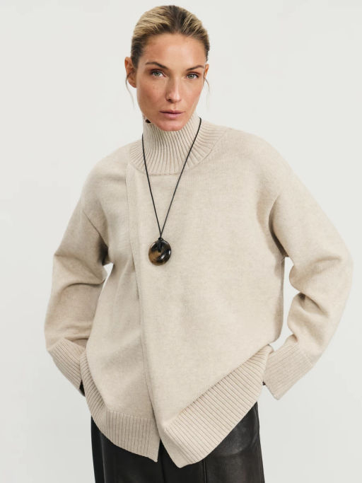 Джемпер с высоким воротником с вискозой в составе / Zarina