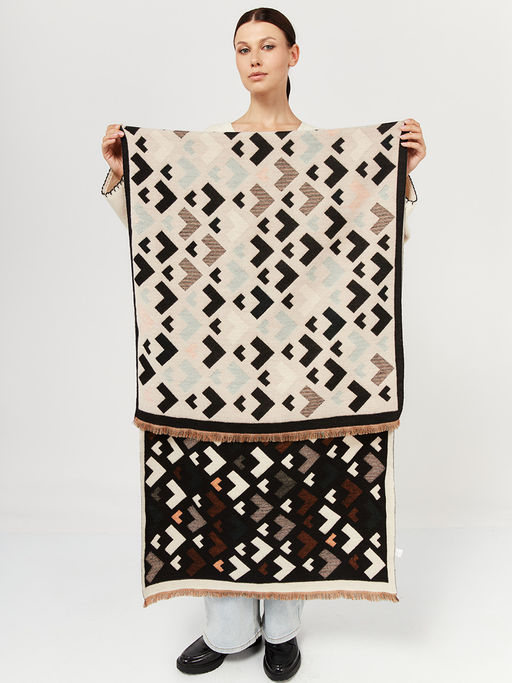 в составе ШЕРСТЬ и КАШЕМИР Большой, мягкий, теплый двусторонний палантин - Tantino фото 2