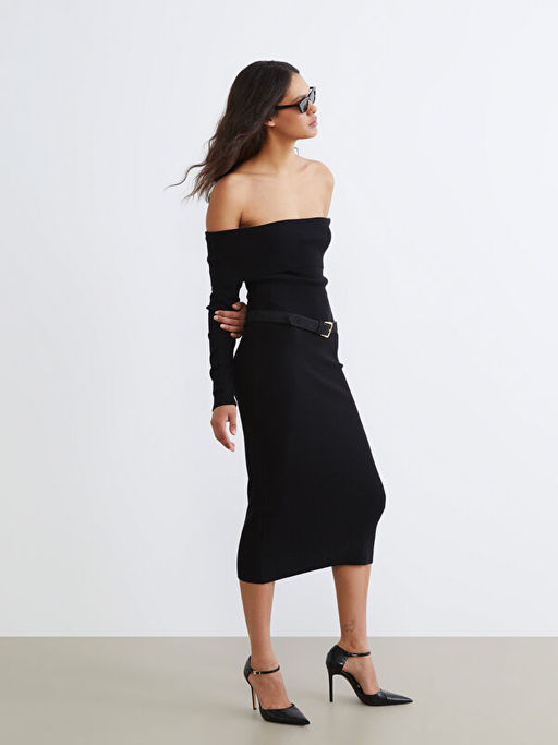 Kay?k Yaka Triko Elbise