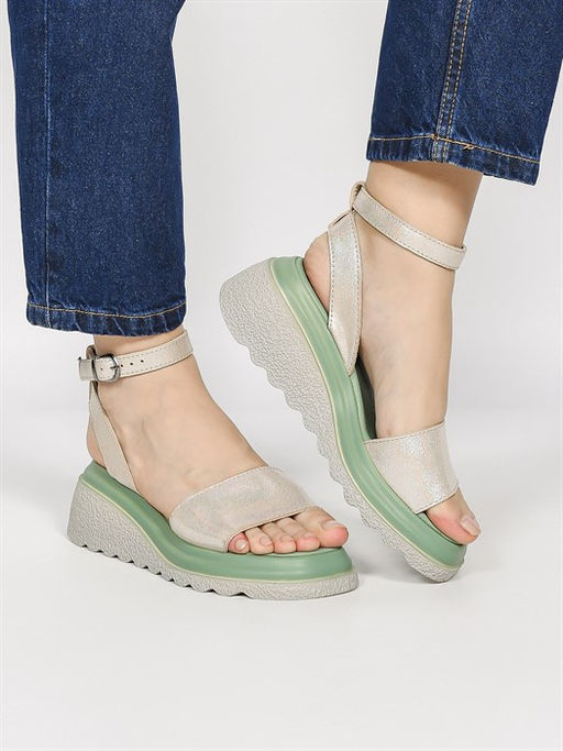 Босоножки 326