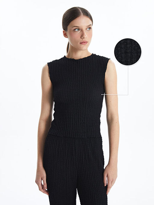 Bisiklet Yaka Dokulu Kad?n Ti??rt