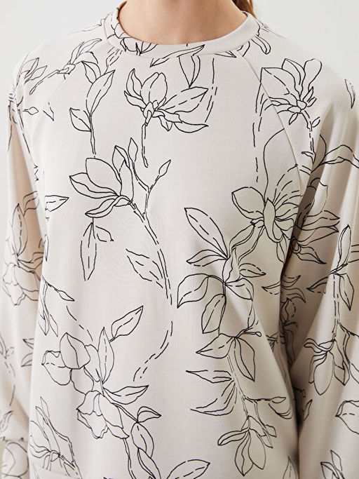 Bisiklet Yaka ?i?ekli Oversize Kad?n Sweatshirt
