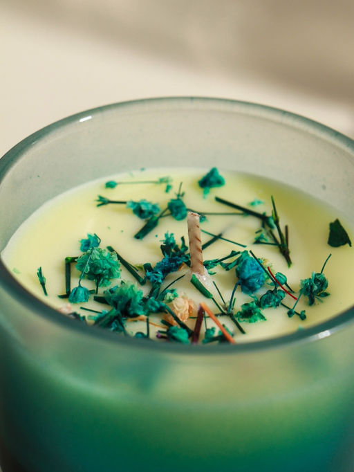 Ароматическая свеча в стакане Aroma botanical, сухоцветы зелень, роза, 7.5×7.5×5 см