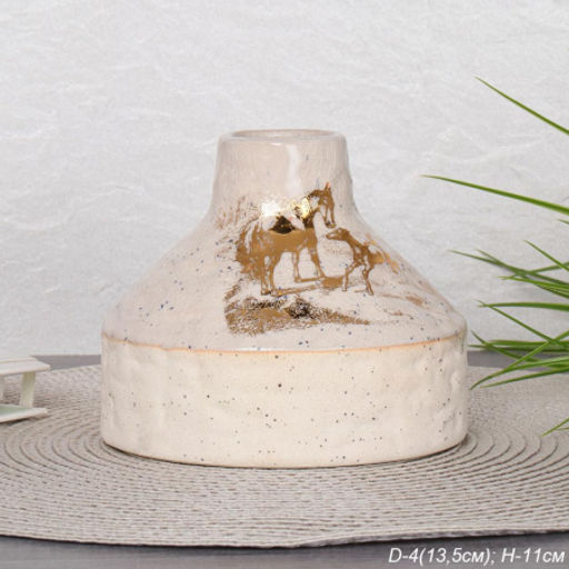 Цена за 1 шт. Ваза 11 см Лошади / FLN-46-5 /уп 27/А без и/уп