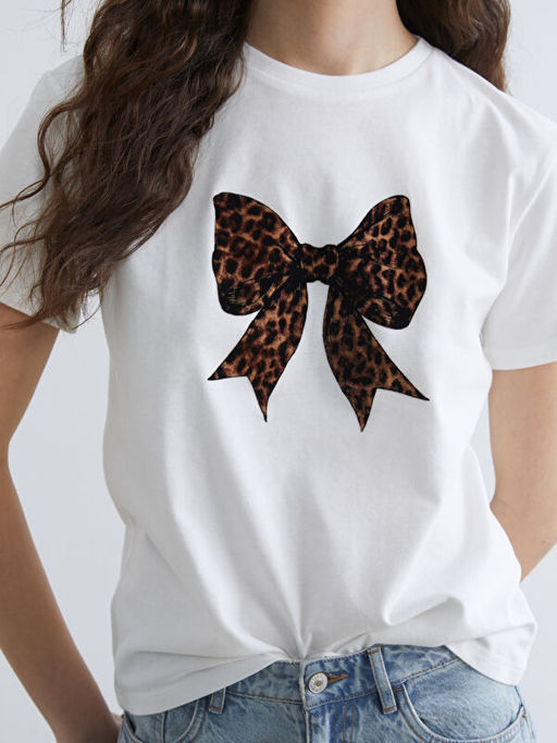 Bisiklet Yaka Fiyonk Bask?l? Kad?n Ti??rt