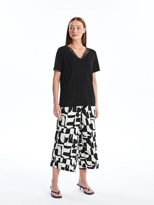 V Yaka Dantel Detayl? K?sa Kollu Kad?n Bluz