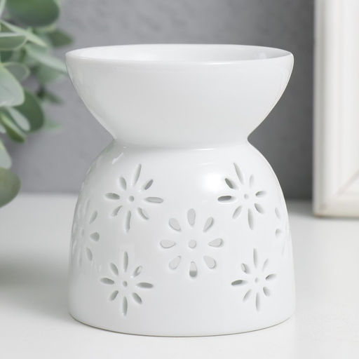 Аромалампа для эфирных масел Кружево цветочное, керамика, белый, 8?6.5?6 см, МИКС - Simaland фото 2