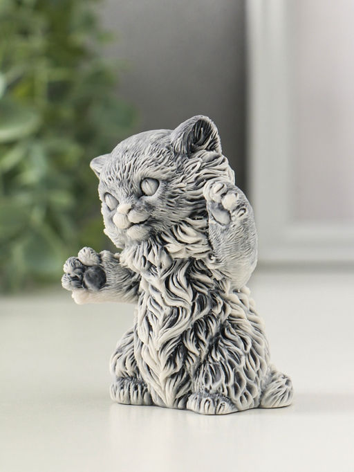 Сувенир "Котенок с растопыренными лапами" 8 см