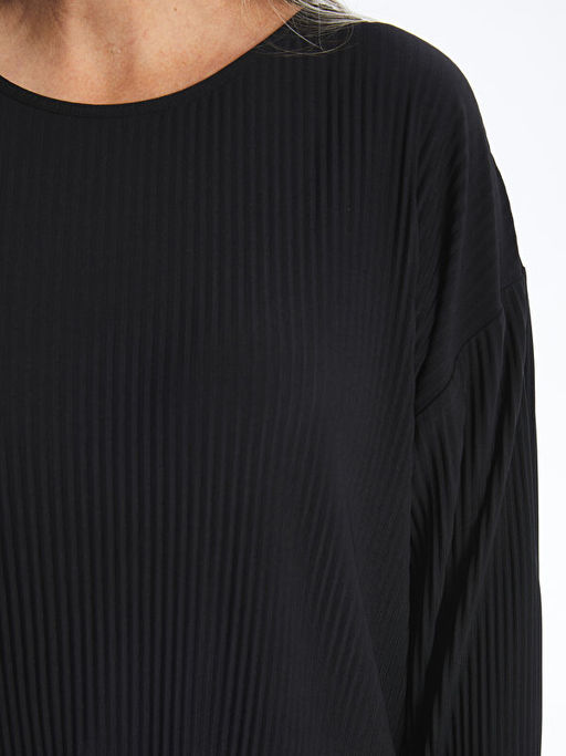 Bisiklet Yaka Dokulu Kad?n Ti??rt