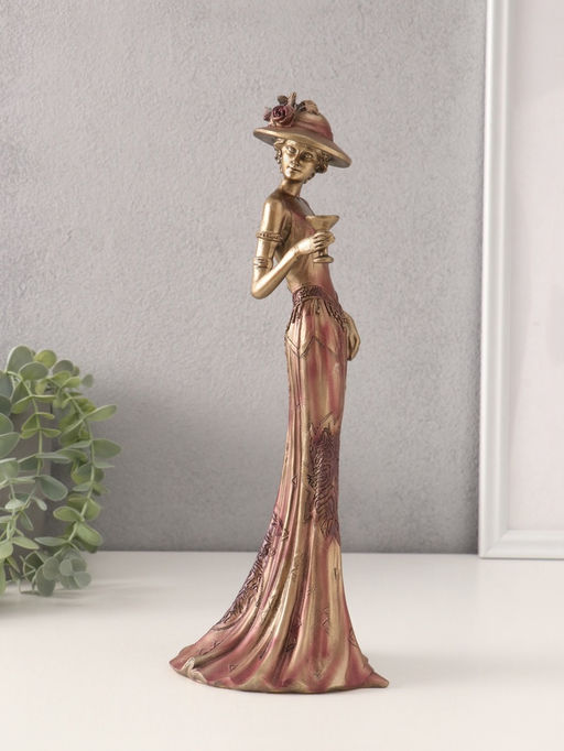 Фигурка полистоун «Девушка в платье 20-30-х годов с бокалом», 12.5×9.5×31.5 см