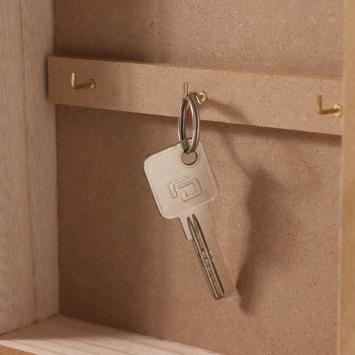 Ключница настенная Отпечаток листьев. Ключи и сердце, дерево, 6 крючков, чёрный, 6.5?20?26.5 см