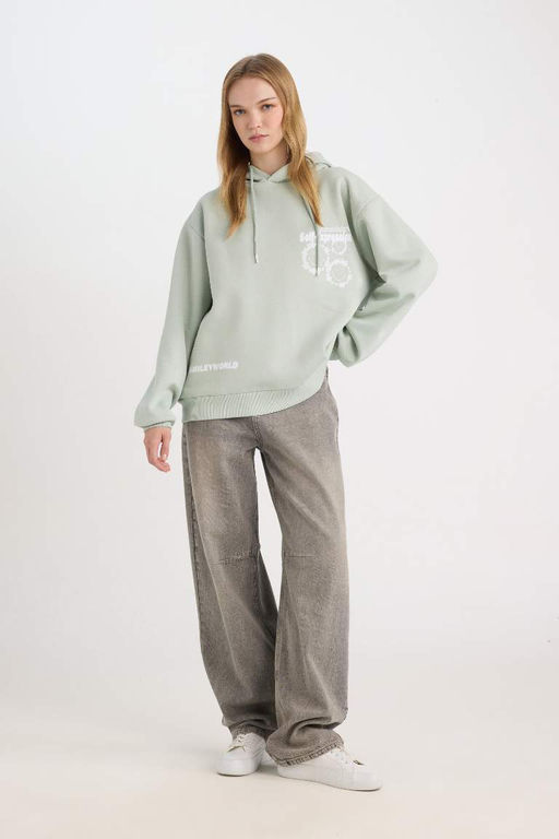 Женский толстый свитшот с капюшоном и принтом Cool SmileyWorld Oversize, широкий крой - Defacto фото 2