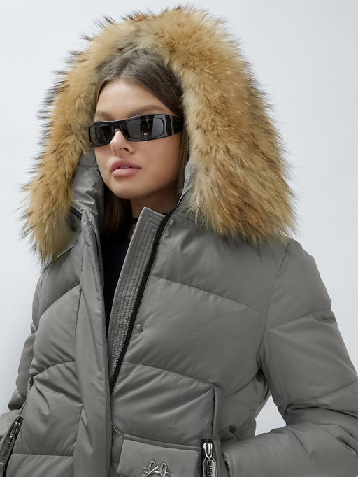Куртка женская зимняя с мехом енот премиум класса серого цвета 3215Sr - Visdeer фото 16