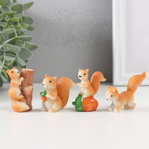Цена за 2 шт. Фигурка полистоун «Озорная белочка», 2×5×4 см, МИКС