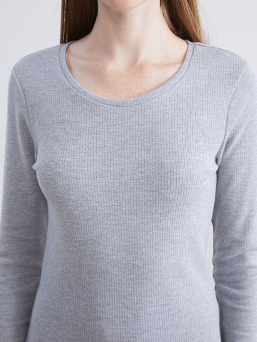 Uzun Kollu Kad?n Atlet