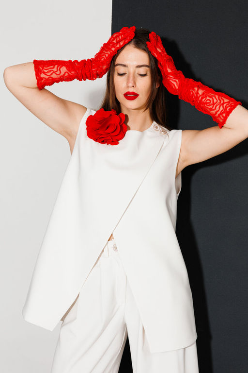 Жилет NIKVA н543-1 молоко  фото 5