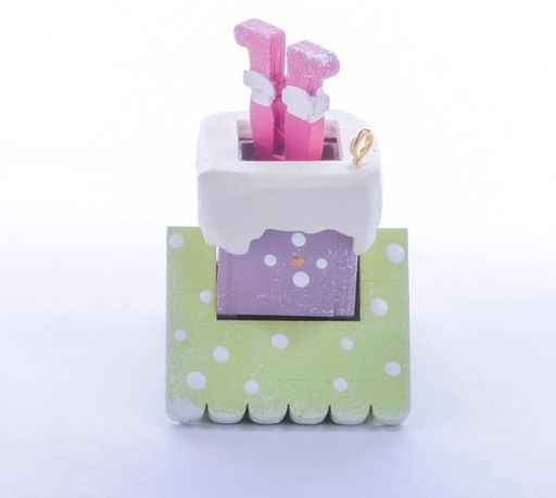 Декоративная елочная игрушка: Домик с ногами Санта Клауса 90YY61504 - Idh фото 4