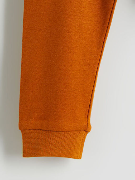 Beli Lastikli Erkek Bebek Jogger Pijama Alt?