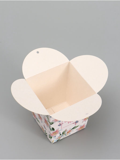 Цена за 5 шт. Бонбоньерка «Лилии», 7.5×8×7.5 см