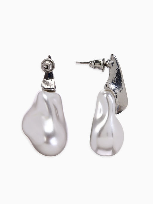 Цена за 2 шт. Серьги жемчуг "Капля борроко", цвет белый в серебре