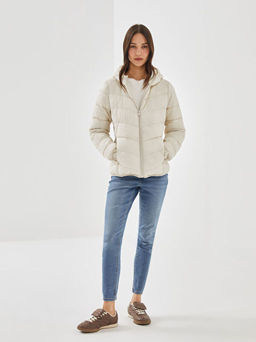 Kap??onlu Kad?n ?i?me Mont