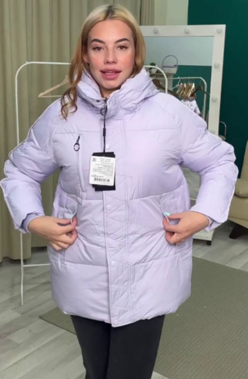 Зимняя женская куртка модная с капюшоном фиолетового цвета 52308F - Holdluck фото 26