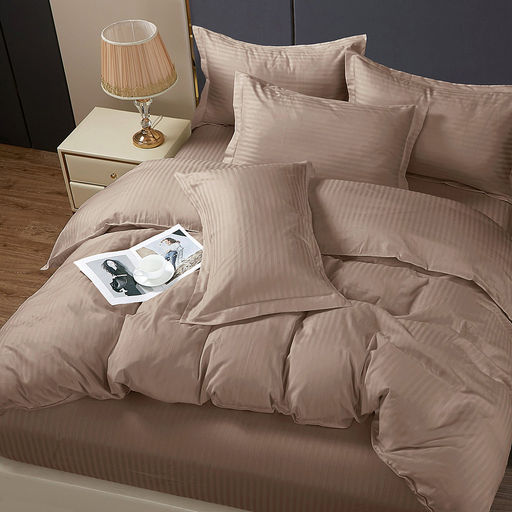 Постельное белье, комплект 2-х спальный Мокко, 4 предмета: пододеяльник 175х215см, евро-простыня 220х240см, 2 наволочки 70х70см с клапаном-запахом, микрофибра-страйп 90г/м2, полиэстер 100%, упаковка классическая ПВХ 32х41см, Домашняя мода (Росс  фото 2