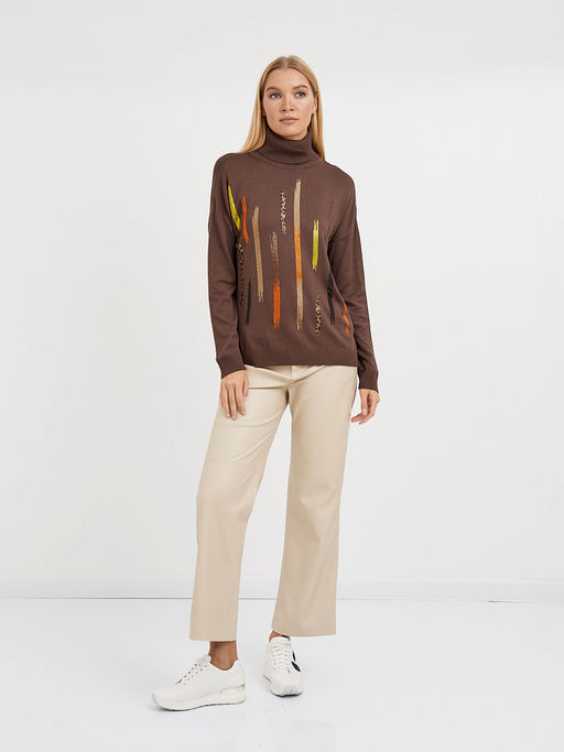 водолазка женская в коричневом цвете со спущенной линией плеча и с элементами из страз - Glenfield фото 2