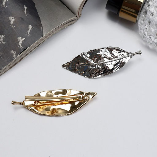 Цена за 2 шт. Зажимы для волос QF «Лиен», листики, 7 см, набор 2 шт., серебристо-золотые