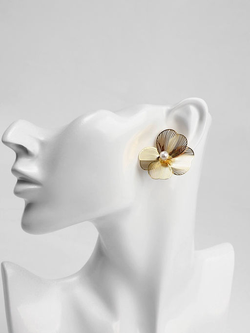 Серьги с жемчугом Цветы лёгкие, цвет белый в золоте