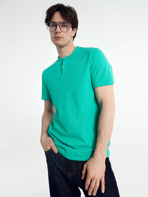 Поло мужское в изумрудно-зеленом цвете