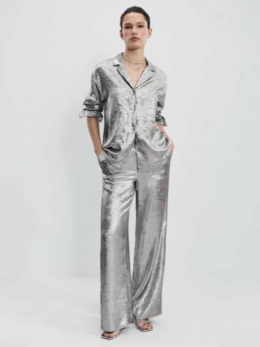 Блузка из блестящей ткани / Zarina