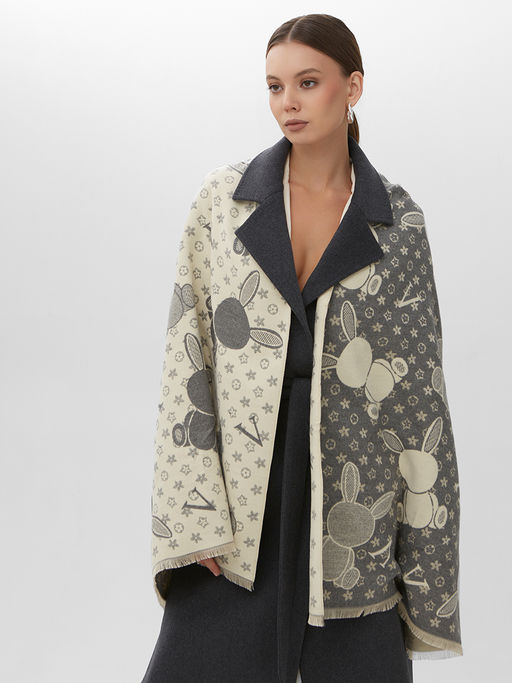 В составе ШЕРСТЬ и КАШЕМИР Большой, мягкий, теплый двусторонний палантин