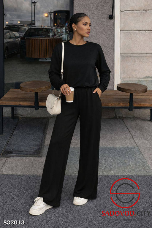 Комплект двойка (кофта и штаны)