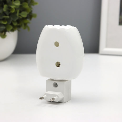 Светильник «Тетушка сова» 1×7 Вт Е11 белый 6×7×11 см