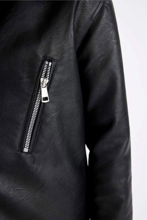 Водоотталкивающее пальто из искусственной кожи с карманом на молнии и подкладкой из искусственного меха для мальчиков - Defacto фото 5