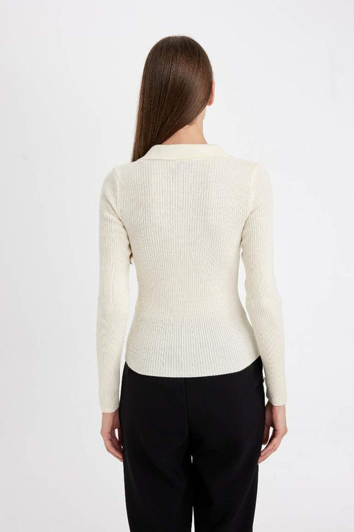 Приталенный свитер в рубчик с воротником-поло - Defacto фото 10