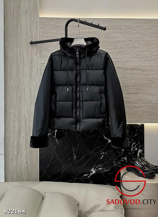 Куртка женская с капюшоном