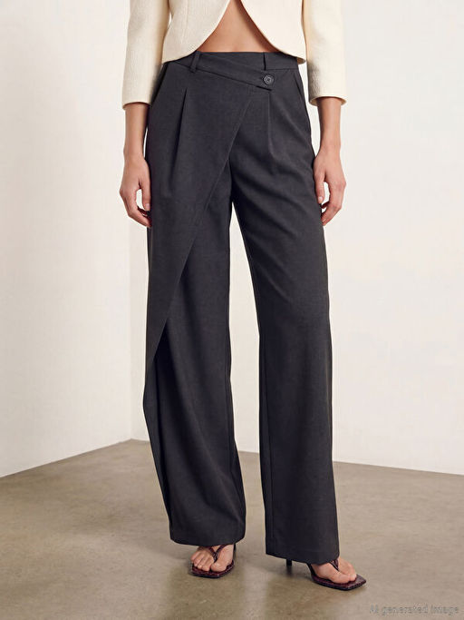 Standart Fit Kad?n Pileli Kuma? Pantolon